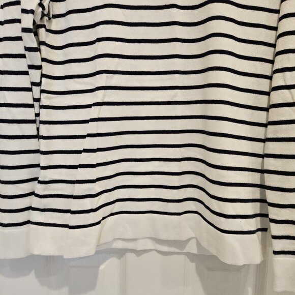 J. Crew Teddie Sweater Navy/White Striped w/ Hearts Size M Pull Over Like New - Picture 4 of 6